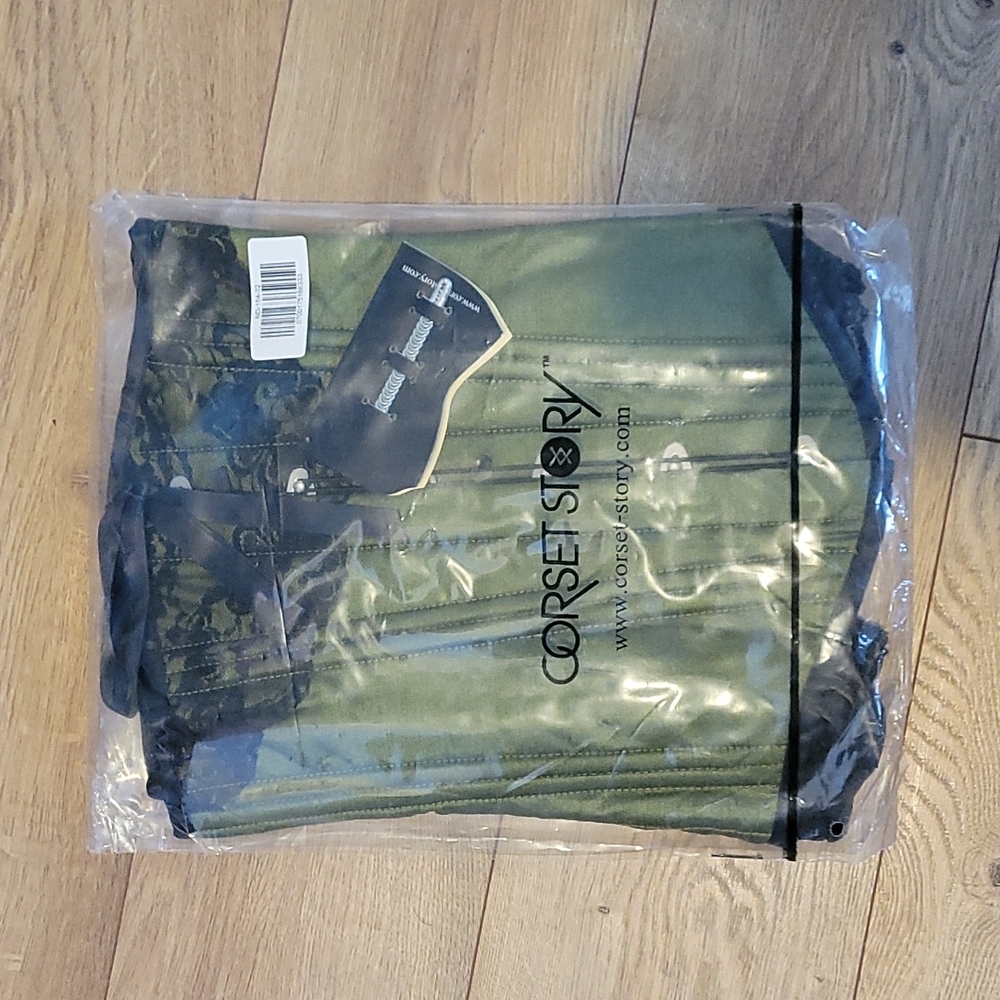 Green Longline Underbust With Black Bow And Lace Detail